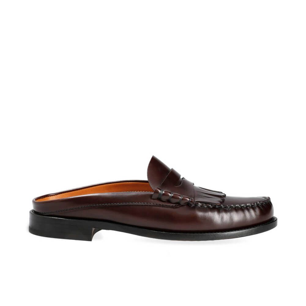 Estos son los mules de hombre de Carmina que querrás  llevar este&nbsp;verano