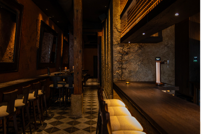 Acholao: pisco, mestizaje y la noche que Madrid necesitaba