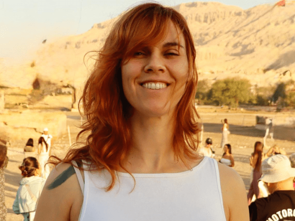 El arte de surfear tus mierdas (y salir vivo): conversación con Lorena&nbsp;Gascón