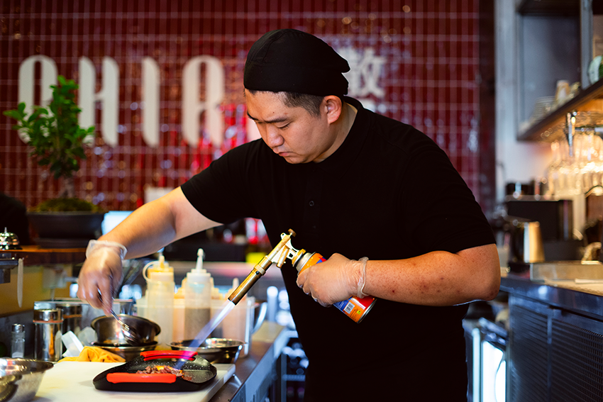 Chiru pone sabor a la semana del orgullo con sus exclusivos handrolls