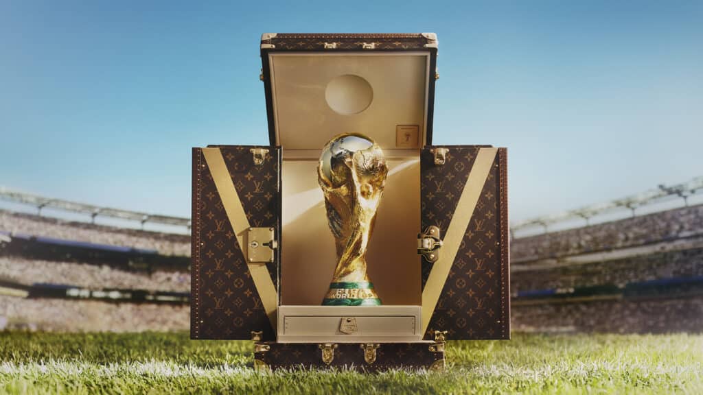 Louis Vuitton firma el baúl que custodiará la copa del Mundial 2026