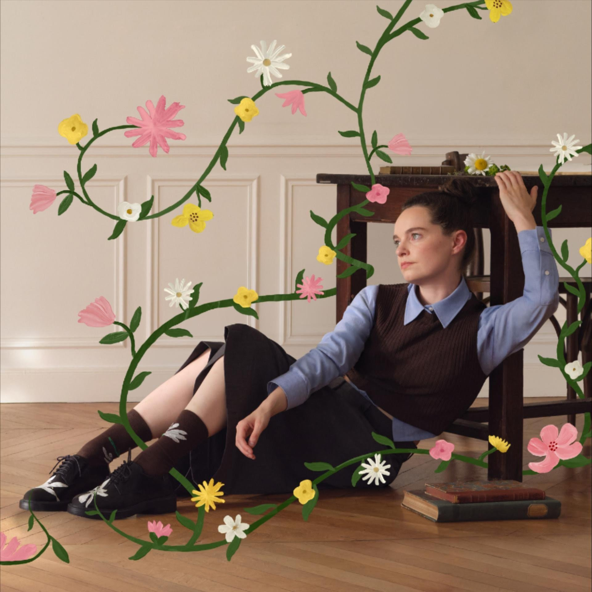 Camper presenta su nueva campaña con una oda a las flores